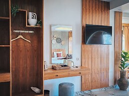 Caldera Hotel & Restaurant