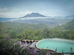 Caldera Hotel & Restaurant