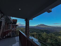 Caldera Hotel & Restaurant