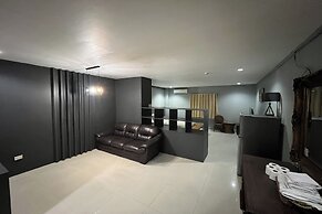 Garden Suite Hotel