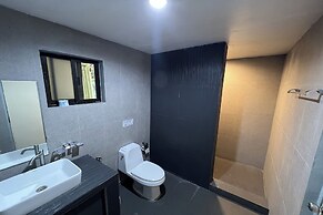 Garden Suite Hotel