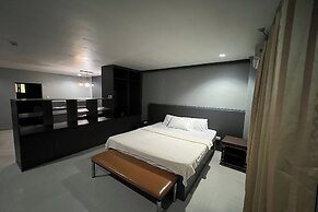 Garden Suite Hotel