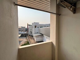 Jamjuree Place