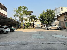 Jamjuree Place