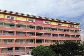 Chompoo Inn