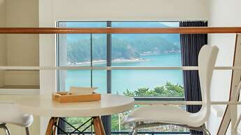 Yeosu Wellstay Pool Villa