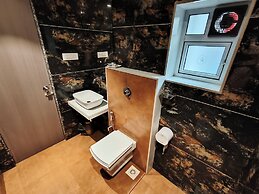 hotel pearl residency