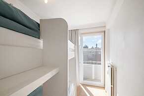 Flat by the Seaside With Stunning Ocean Views