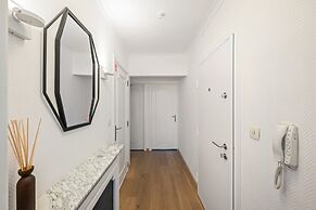 Flat by the Seaside With Stunning Ocean Views