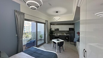 Quirky Home Near Miracle Garden