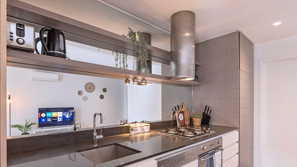 Kozyguru | Abbotsford | Apartments