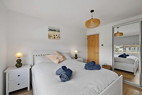 5 Mermaid Court