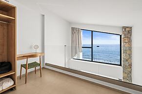 Evelmare Beachfront Apartments