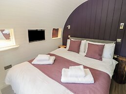 The Hazel Hobbit Pod