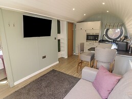 The Hazel Hobbit Pod