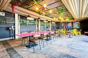 Stylish Stays Near Isbt Dehradun