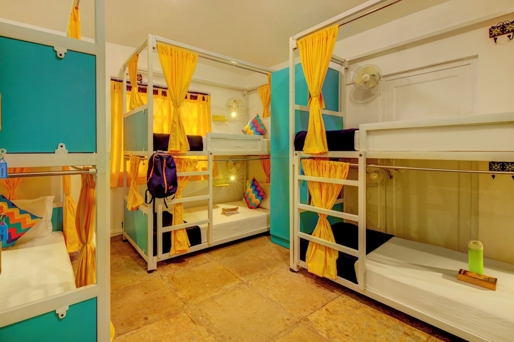 goSTOPS Lite Goa, Calangute