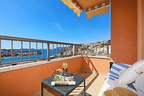 Amore Sea View