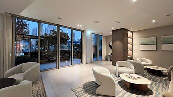 GOGOTO Burj & Fountain View Stay