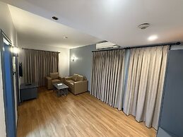 AL SHARQ HOTEL L L C