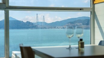 Yeosu Jangsuri Poolvilla&spa Pension