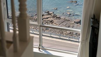Yeosu Jangsuri Poolvilla&spa Pension
