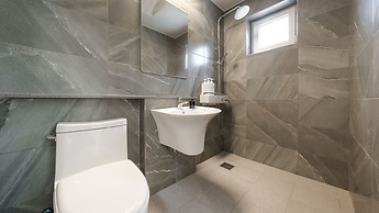 Yeosu Jangsuri Poolvilla&spa Pension