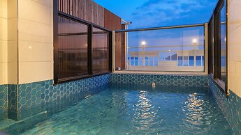 Yeosu Jangsuri Poolvilla&spa Pension