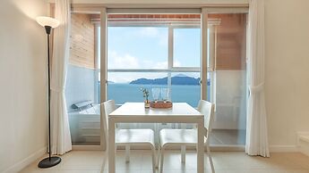 Yeosu Jangsuri Poolvilla&spa Pension