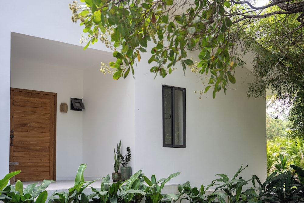 Zen Paradise Pool Villa by Sea N' Rent