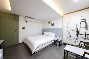 Renaissance Hotel