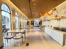 18HOW Qianmen Grape Courtyard Hotel