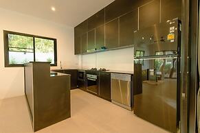 Samui Paradise Pool Villa by Sea N' Rent