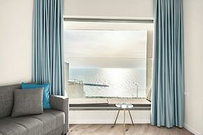 Netanya Beach Pool Studio by Sea N' Rent