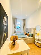 Comfy and Scenic 4BR Stay in Ottakring