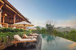 Devani Resort Sidemen