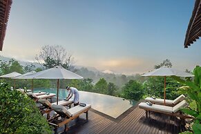 Devani Resort Sidemen