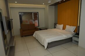 HOTEL PARQOTEL