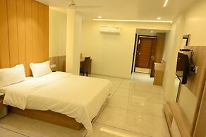 HOTEL PARQOTEL