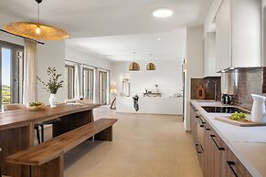 Mythic Villa