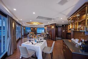 Paradise Legacy Cruise Halong