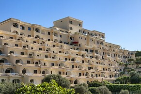 Apartment in Carvoeiro With Terrace