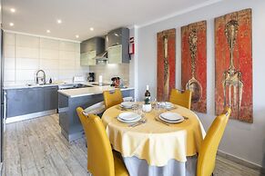 Apartment in Carvoeiro With Terrace