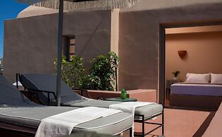 Terra Verde Oia by K&K