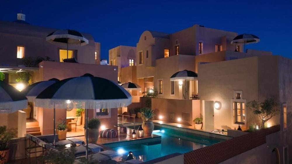 Terra Verde Oia by K&K
