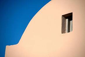 Terra Verde Oia by K&K