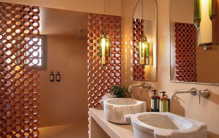 Terra Verde Oia by K&K