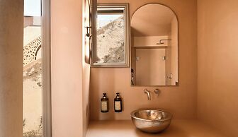 Terra Verde Oia by K&K