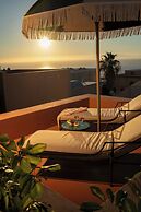 Terra Verde Oia by K&K