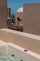 Terra Verde Oia by K&K
